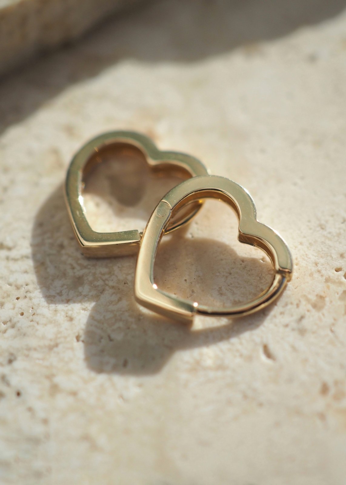 14k gold - Heart Huggies Hoops - Earring - LanaBetty